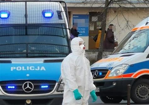 Te działania nie zatrzymały jednak trzeciej fali koronawirusa w polsce. Lockdown w woj. pomorskim! Wracają obostrzenia. Darmowe maseczki dla mieszkańców [KORONAWIRUS W ...