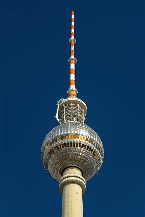 Bouw Berlijnse Tv Toren Ijzeren Gordijn