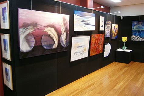 Art Display Board With Hang System On Legs Exhibition And Display Services