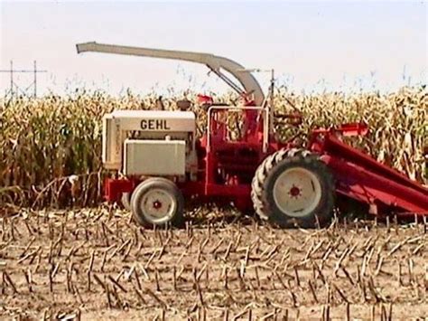 Gehl Self Propelled Silage Chopper Ford Tractors Antique Tractors