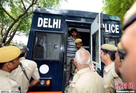 印度内政部长：将调查公交轮奸案纪录片是否违规 新浪新闻