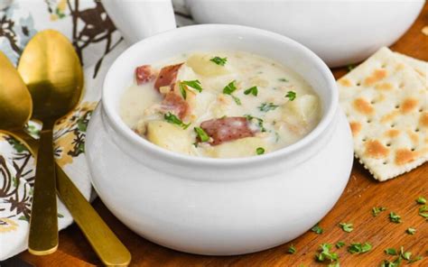 You can make a roux from melted butter or olive oil with flour to use as a thickening agent and the next steps are the same as above. Top 6 Best Canned Clam Chowder In 2021 Review - Chef's ...