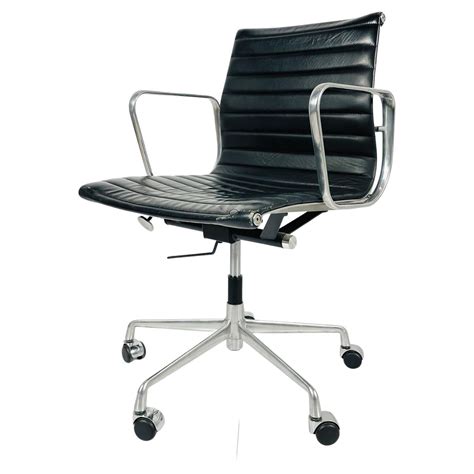 1 Charles Eames Herman Miller Aluminum Group Side Task Chair For Sale