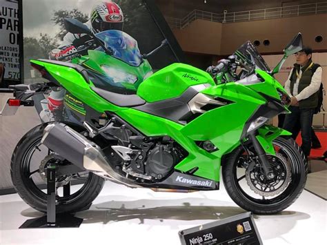 Foto All New Kawasaki Ninja 250 Fi 2018 Rilis Di Tokyo Motor Show