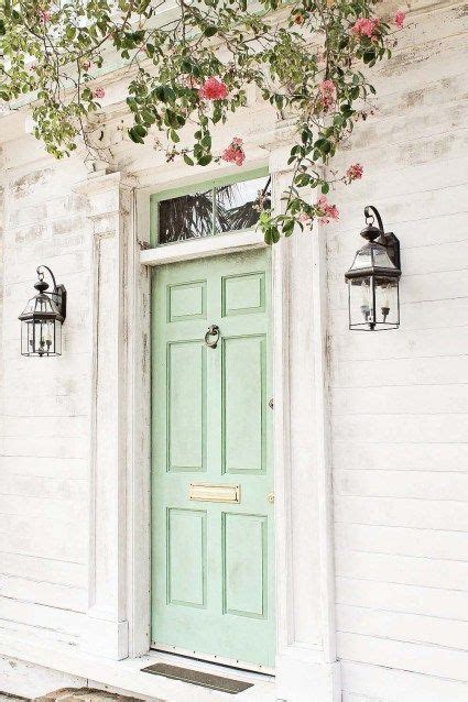 7 Pretty Front Door Colors Cottage Front Doors Green Front Doors