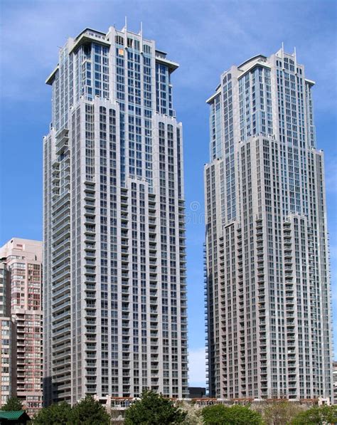Modern Apartment Building Twin Towers Stock Image Image Of Skyline