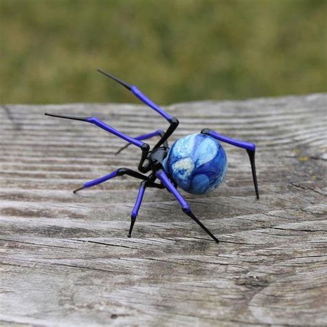 These Meticulously Crafted Hand Blown Glass Spiders Will Make You Do A Double Take Laptrinhx
