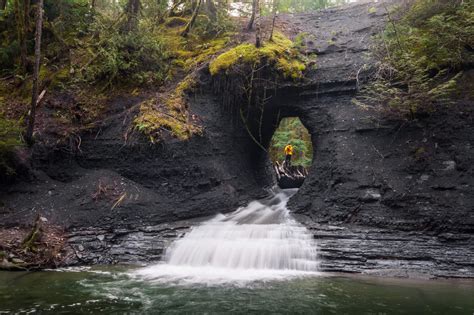 How To Visit Hole In The Wall In Port Alberni Seeing The Elephant