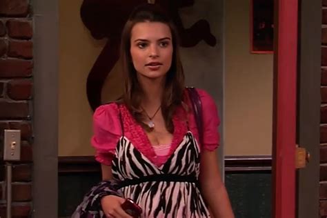 Emily Ratajkowski Shares Throwback Clip From Icarly Cameo As A Teen