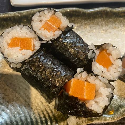 Domò Sushi Roma Italy Hosomaki Salmone Vegan Review abillion