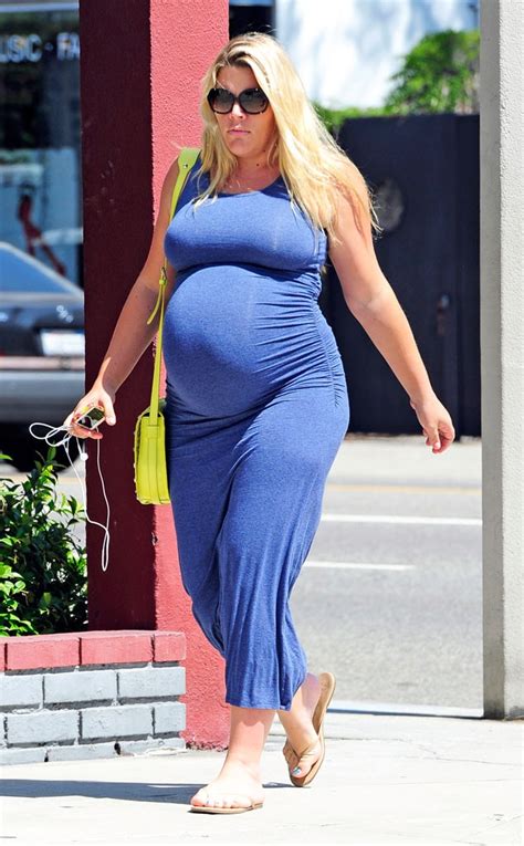 Pregnant Busy Philipps Looks Ready To Pop E Online