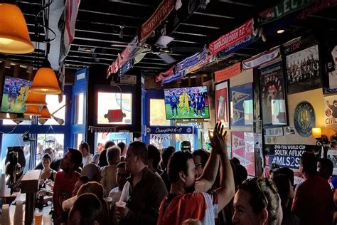 Hoodline crunched the numbers to find the top sports bars in st. The 4 best sports bars in St. Louis | Hoodline