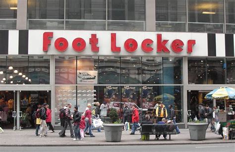 Our team of sneakerheads brings their knowledge online. www.footlockersurvey.co.uk - Foot Locker EU Survey