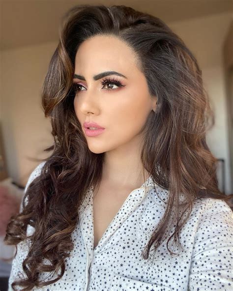 Fabulous Sana Khan Photo Internet Star Sana Khan Instagram Bebo
