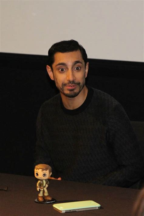Using the show's random word generator, ahmed was given three star wars words — yoda, darth vader. Riz Ahmed Rogue One Interview | Desert Chica