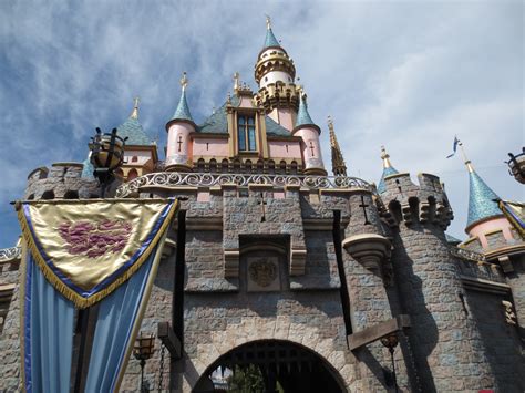 Sleeping Beauty Castle Disneyland Park Wanderdisney