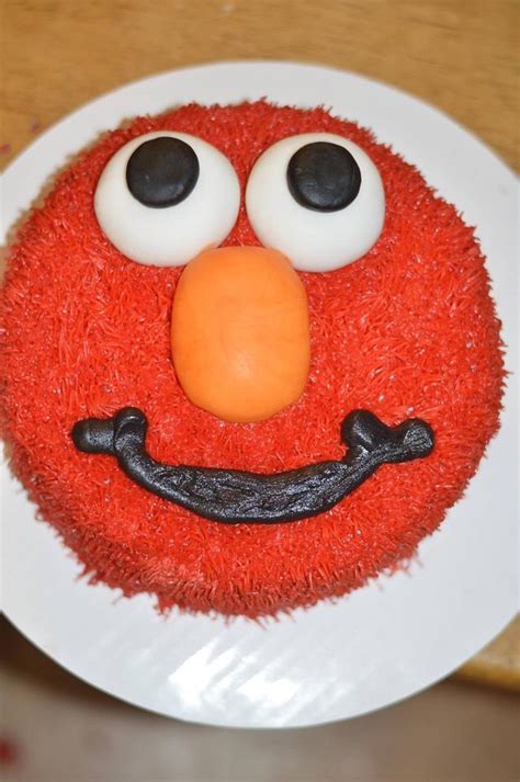 Elmo Face Decorated Cake By Tianas Tasty Treats Cakesdecor