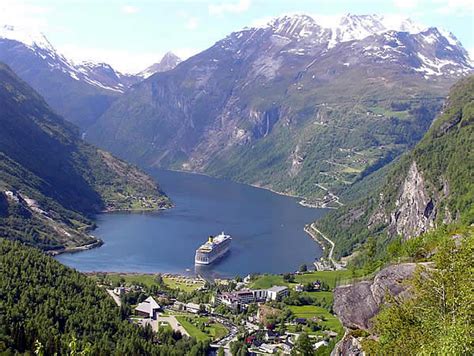 Noruega Fiordes Cascatas E Glaciares Guia Viagem