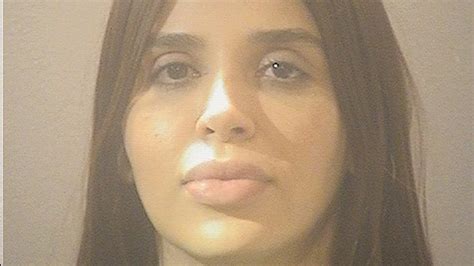 The wife of mexican drug kingpin joaquin el chapo guzman was arrested monday in the united states and accused of helping her husband run his coronel was moved to the alexandria detention center in virginia late monday night and is expected to appear by video conference for her initial. Who Is Emma Coronel Aispuro: 5 Things On El Chapo's Wife - Hollywood Life