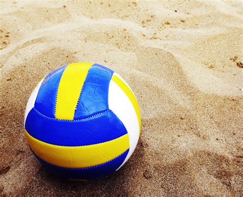 Check out the volleyball newsfeed, latest movies and news from the volleyball world. Backyard Beach Volleyball - Valley Axe