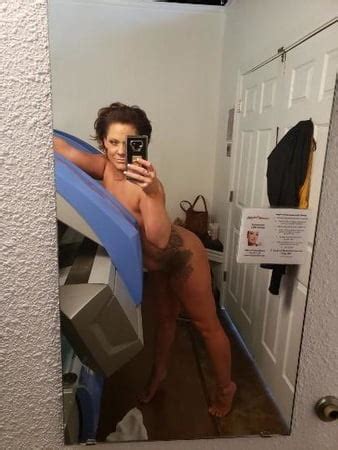 Nude Photos Of Kansas City Mom Slut And Escort Sex Gallery