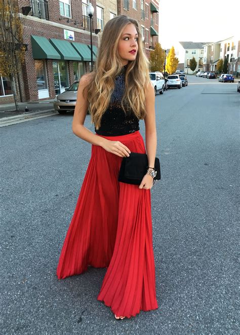 red pleat maxi skirt swoonboutique red pleated skirt maxi skirt outfits christmas outfits women