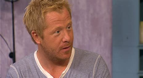 Steen was behind the transformation of the company from a wholesaling company to a manufacturer of pharmaceutical products. Fredrik Steen chattade med tittarna - Malou efter tio - tv4.se