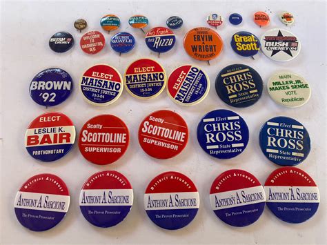 Vintage Lot Of 31 Political Campaign Pins Buttons Ebay