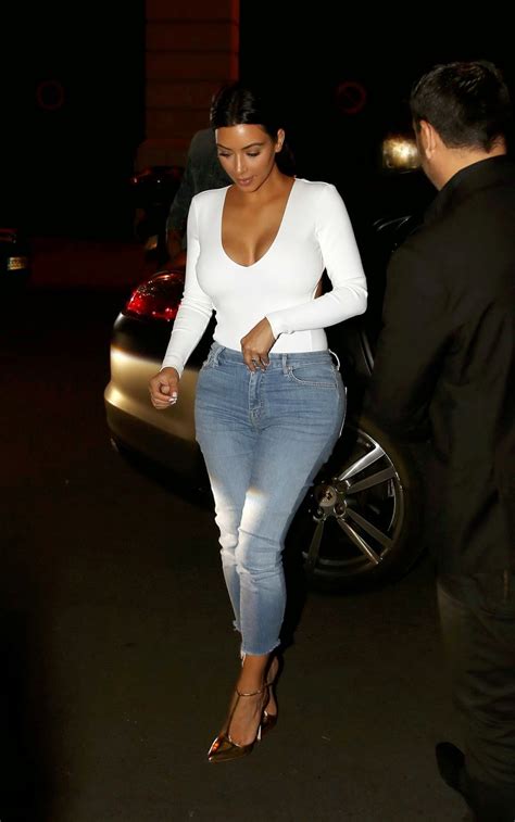 Kim Kardashian Candids Pictures In Paris Kim Kardashian West Updates Kardashian Pics Kendall