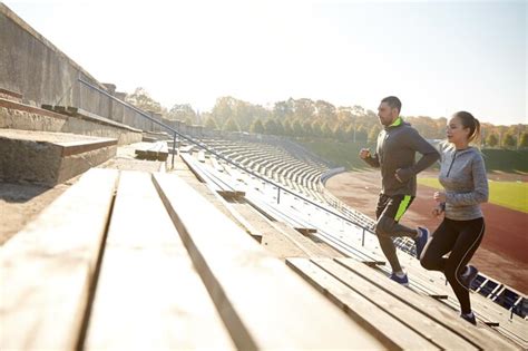 Concepto De Fitness Deporte Ejercicio Y Estilo De Vida Pareja