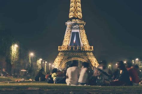 12 Tips To Enjoy Paris Like A Local Talk Travel