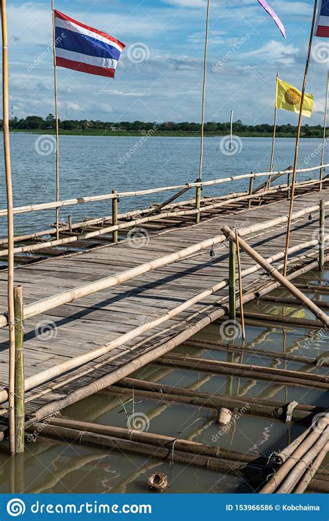 The Bamboo Bridge In Kwan Phayao Lake Stock Photo Image Of Beautiful