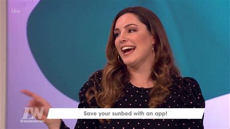 Linda Wakes Up Extra Early To Bag Herself A Sunbed Loose Women Youtube