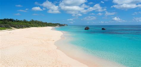 10 Best Beaches In Bermuda For Cruisers