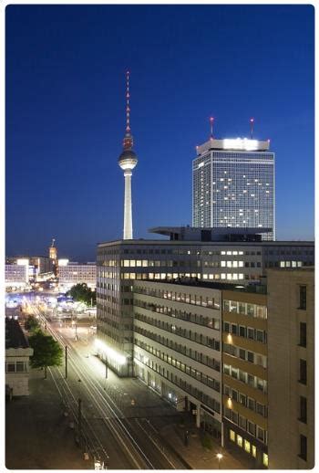 70k likes · 617 talking about this · 1,148,500 were here. Alexanderplatz a Berlino