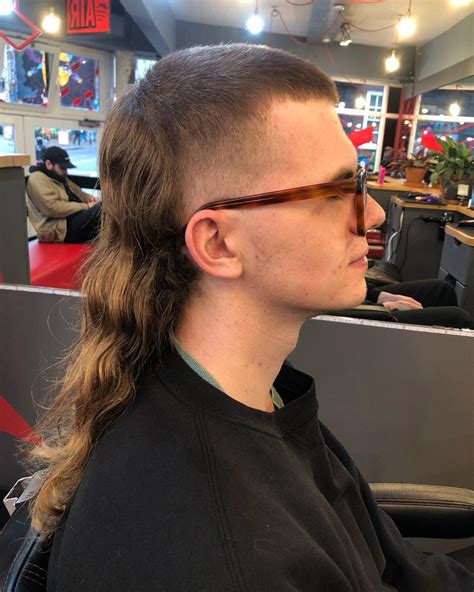 8 Trendy Skullet Haircuts To Try This Summer 2023