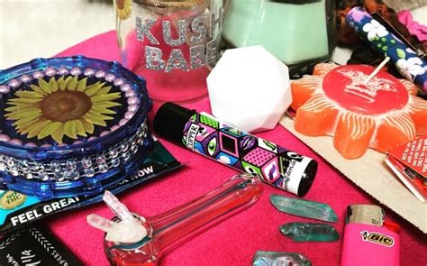 stoney babe subscription box review girly smoke boxes