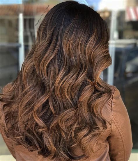 Looks With Caramel Highlights On Brown And Dark Brown Hair In
