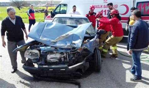 ayvalık ta trafik kazası 2 yaralı güncel olaylar haberleri