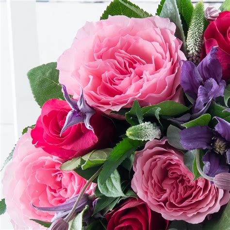 our gorgeously fragrant scented garden bouquet with deluxe blousy pink mayra garden roses