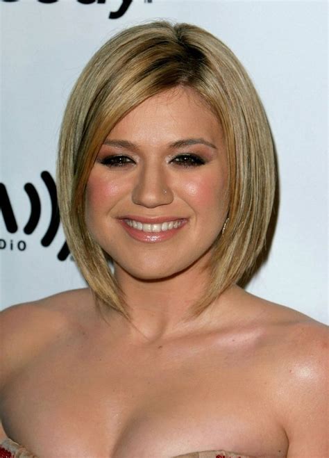 A cute layered pixie style will look amazing on a chubby face. Hairstyles to Make Fat Faces Slimmer|