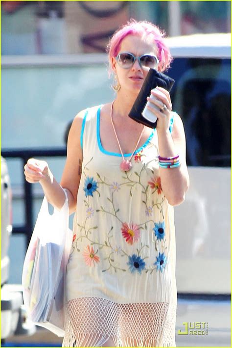 Katy Perry Still Has Pink Hair Photo 2572956 Katy Perry Pictures