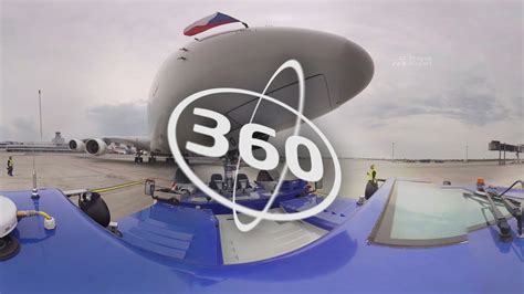 Airport 360 Airbus A380 Emirates Youtube