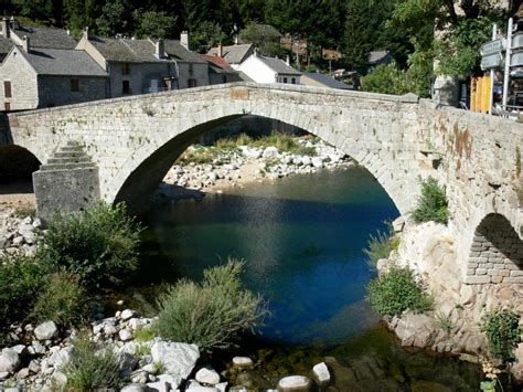 Photos Le Pont De Montvert Guide Tourisme And Vacances