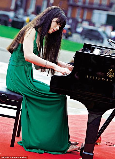 Alice Sara Ott Classical Pianos Blazing New Talent Daily Mail Online