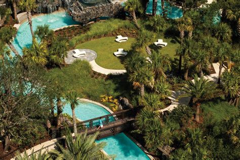 Resorts With Lazy River Waterparks And Pools For Adults