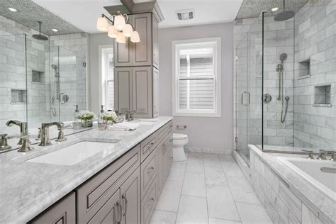 20 Stunning Master Bathroom Design Ideas