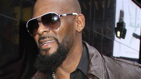 R Kelly Accused Of Giving Woman Sexually Transmitted Disease While