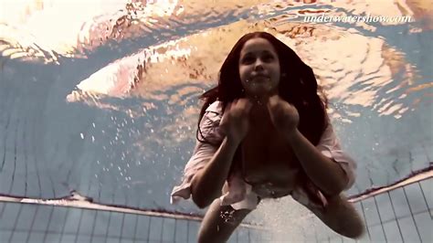 Paulinka Underwater Stripping Babe