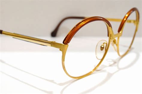 I help people like you start online businesses in the wellness space. 「Rodenstock（ローデンストック）ANGELA 2260 」のビンテージメガネフレーム新品の通販です。